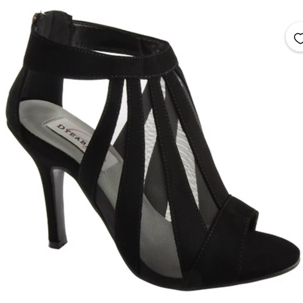Dyeables black heals